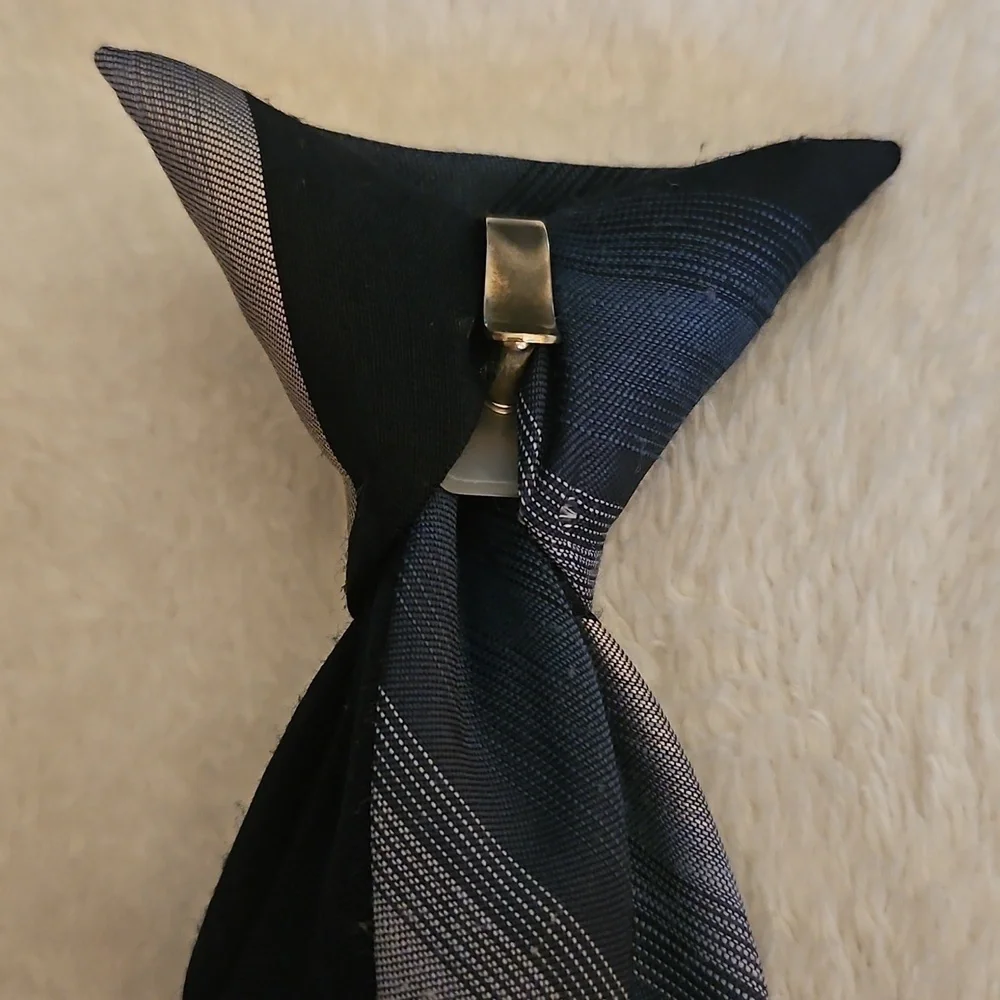 3/$30 DON LOPER 1980s Blue Striped Ombre Skinny Clip-on Tie